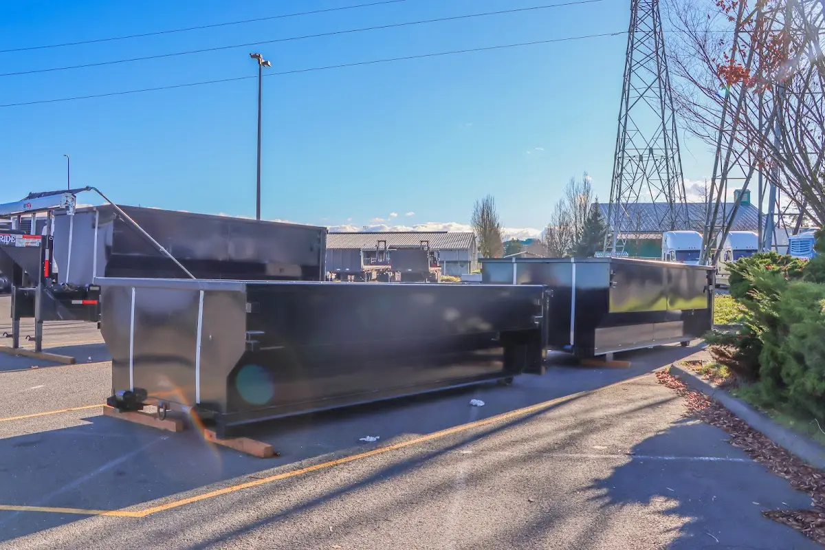 Professional dumpster rental and junk removal service in Homestead Meadows South